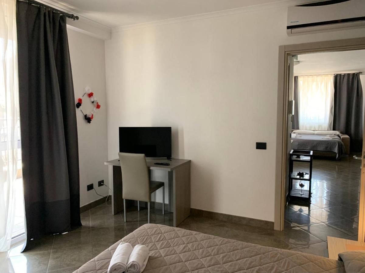 Raggio Di Sole Aparthotel San Cesareo Exterior foto